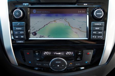 nissan-np300-navara-2016-201522834_22
