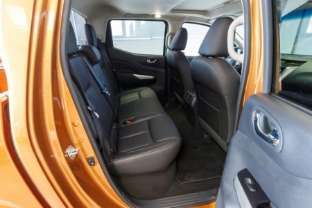 nissan-np300-navara-2016-201522834_19