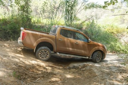 nissan-np300-navara-2016-201522834_13