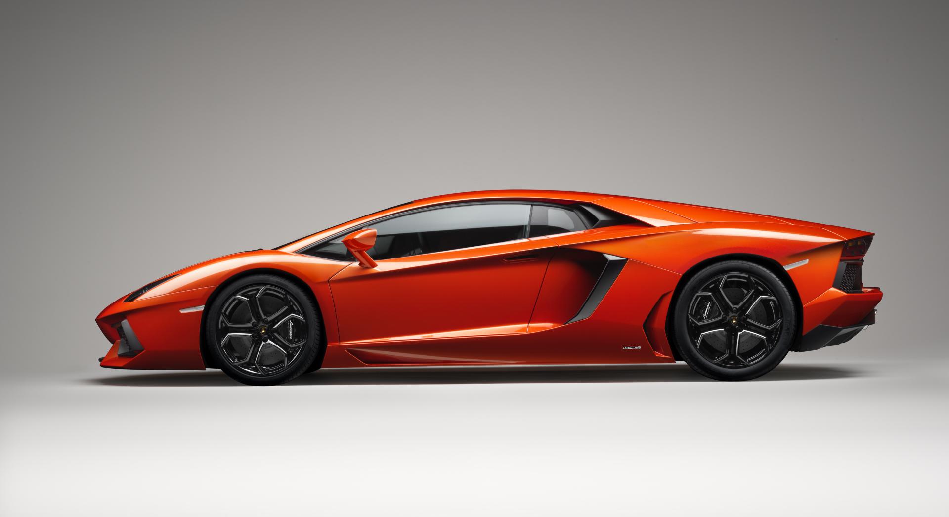 2015-Lamborghini-Aventador-High-Resolution-Wallpaper-l2wdd-Free