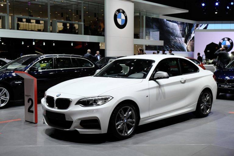BMW ya piensa en el M2 CSL, superará en circuito al M4 Coupé