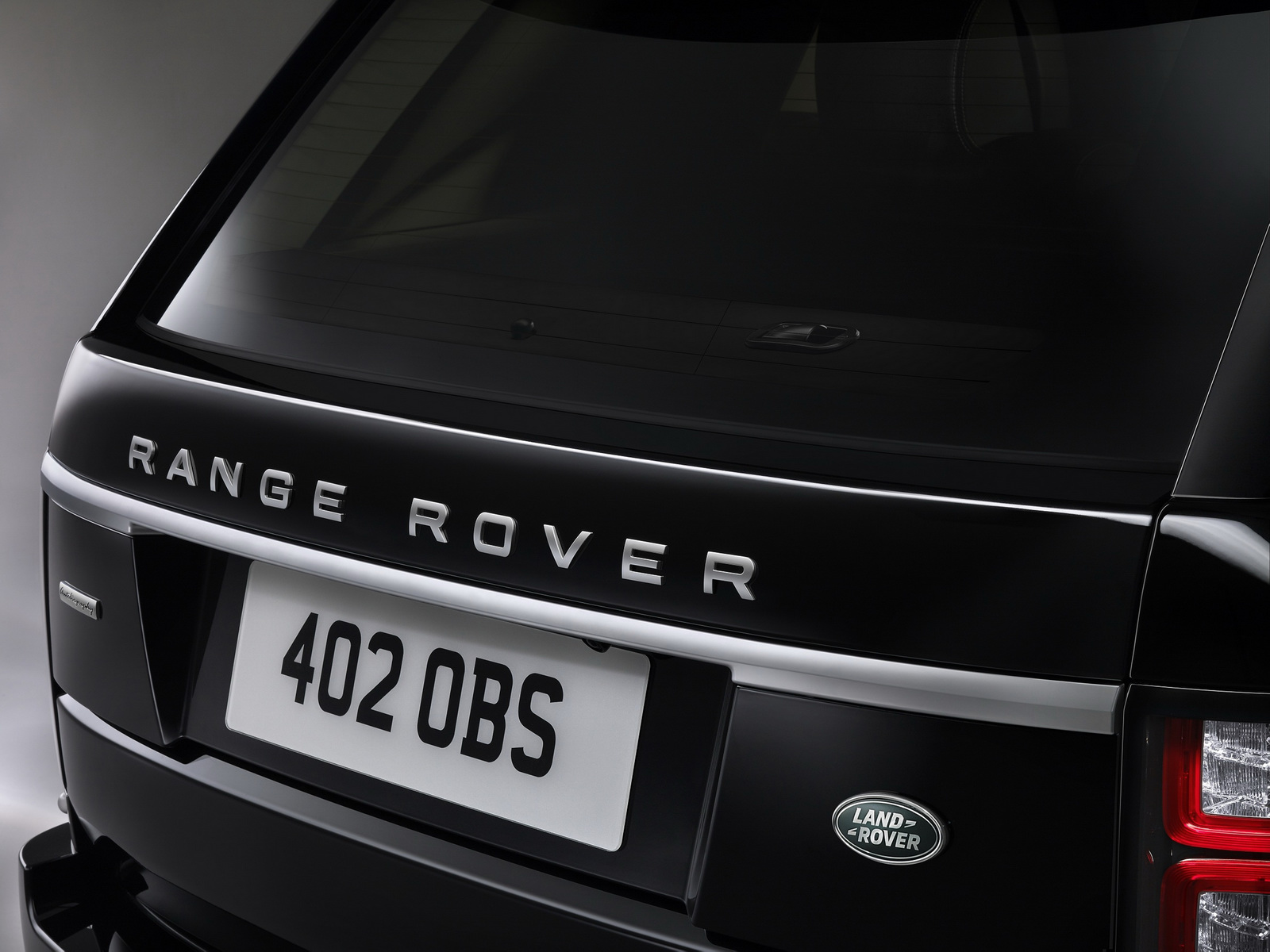 Range-Rover-Sentinel-2