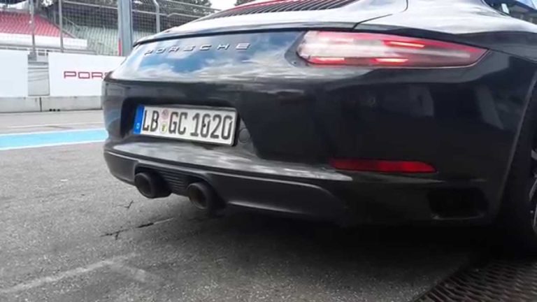 Así suena el nuevo Porsche 911 Carrera S biturbo