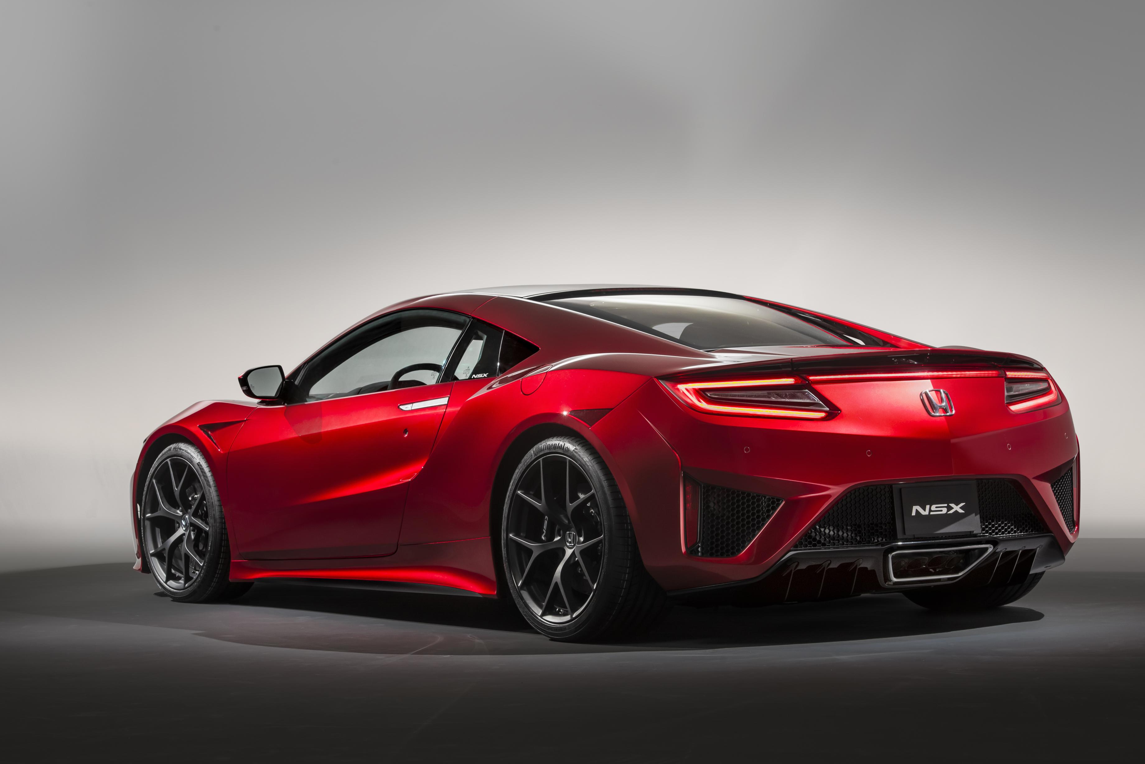 2015-Honda-NSX-Rear-34