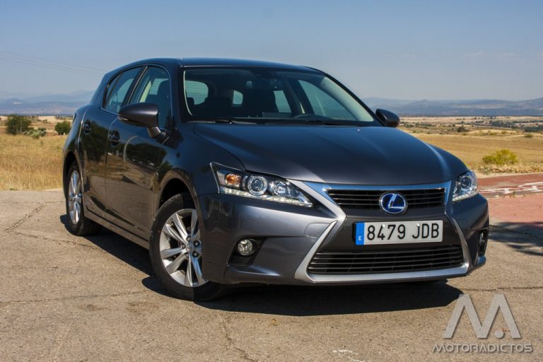 Prueba: Lexus CT 200h (diseño, habitáculo, mecánica)
