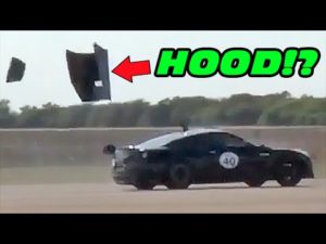 ¿Qué sucede cuando tu Nissan GT-R pierde su capó delantero a casi 300 km/h?
