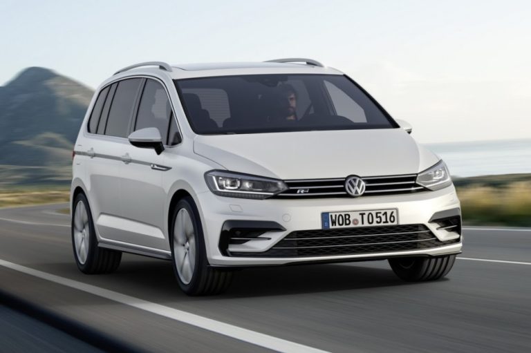 Volkswagen Touran R-Line 2016: Un toque deportivo para la monovolumen