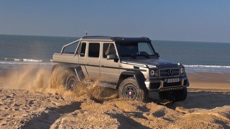 Vídeo: El Mercedes G63 AMG 6×6 haciendo de las suyas en la arena