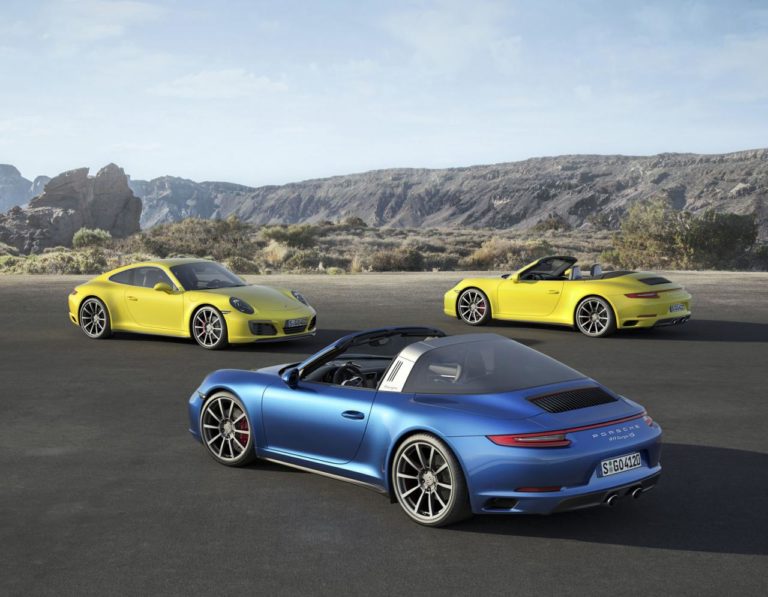 Oficial: Porsche presenta el 911 Carrera 4 turbo al completo