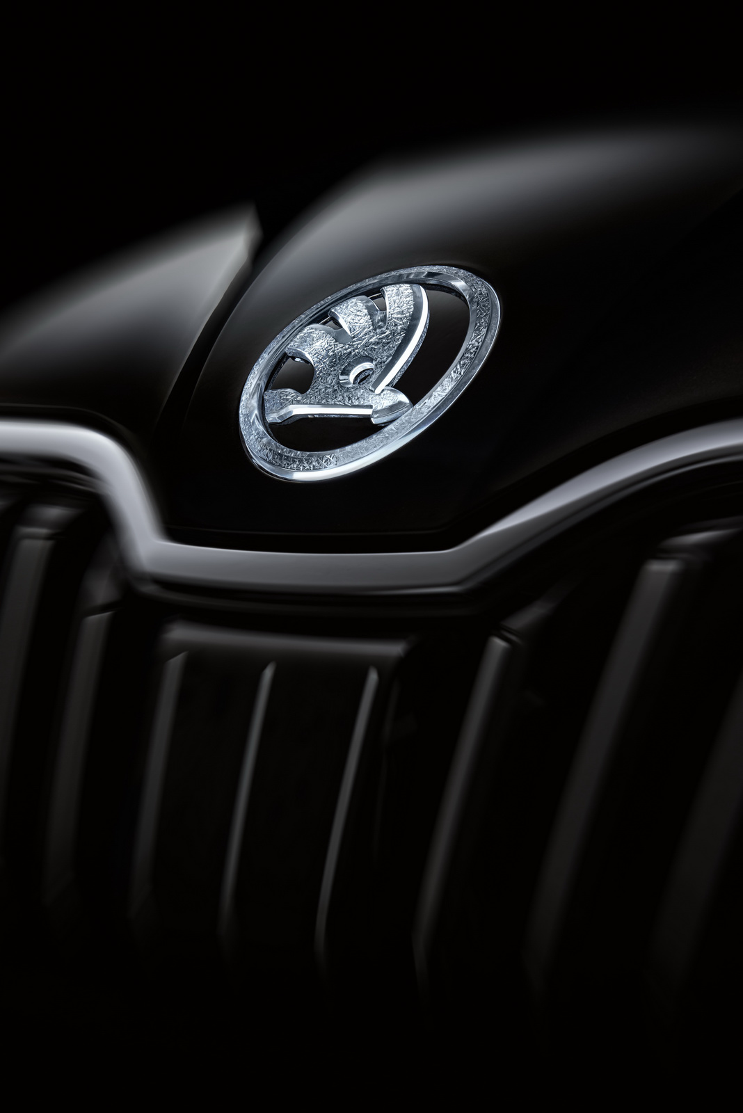 Skoda-Superb-Black-Crystal-4