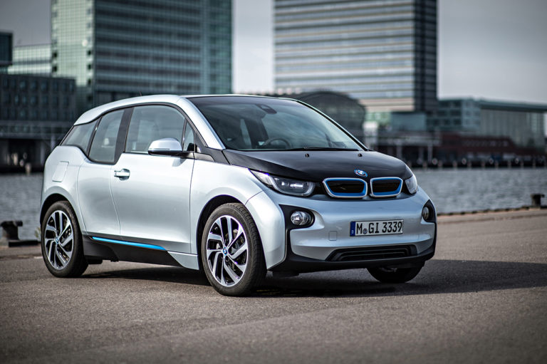 Confirmado: el BMW i8 Roadster llegará al mercado y habrá un i3 más grande