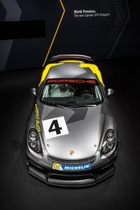 Porsche-cayman-gt4-clubsport-12
