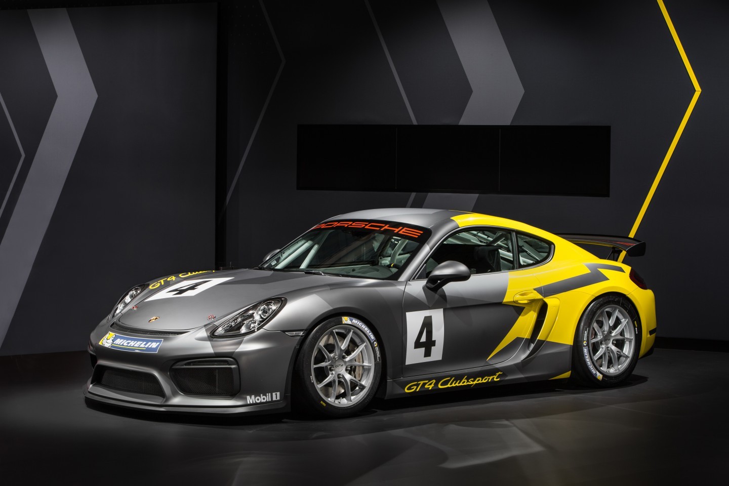 Porsche Cayman GT4 Clubsport: Nacido para la pista
