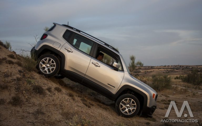 Prueba: Jeep Renegade 2.0 MultiJet 120 CV 4×4 (equipamiento, comportamiento, conclusión)