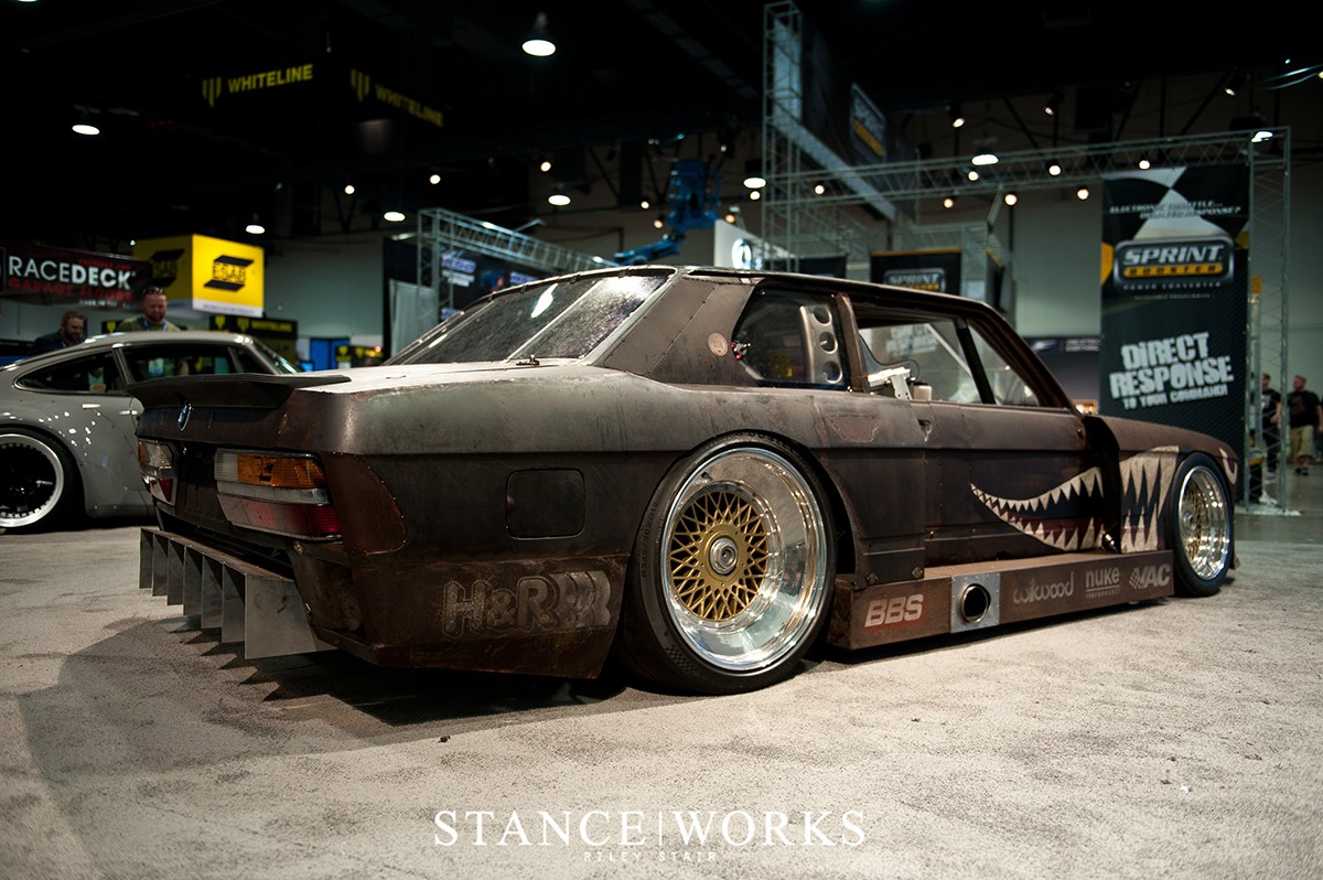 this-rusty-old-bmw-e28-5-series-is-actually-a-race-car-photo-gallery_3
