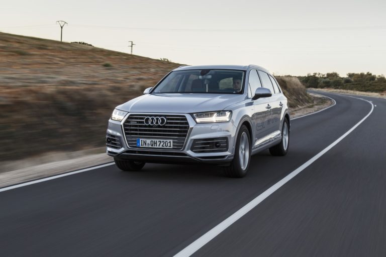 Audi Q7 e-tron quattro: 1.7l/100 km y una autonomía de 1.400 kilómetros