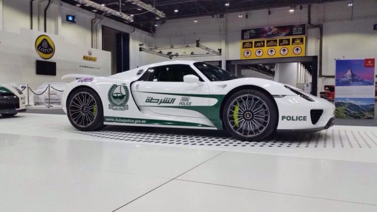 El Porsche 918 Spyder pasa a formar parte de la flota de la policía de Dubái