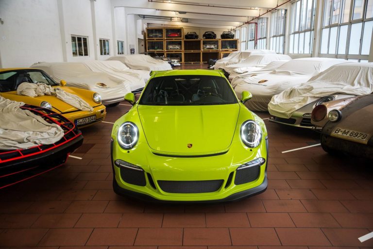 Este 911 GT3 RS ha sido retocado por Porsche Exclusive y luce así de bien