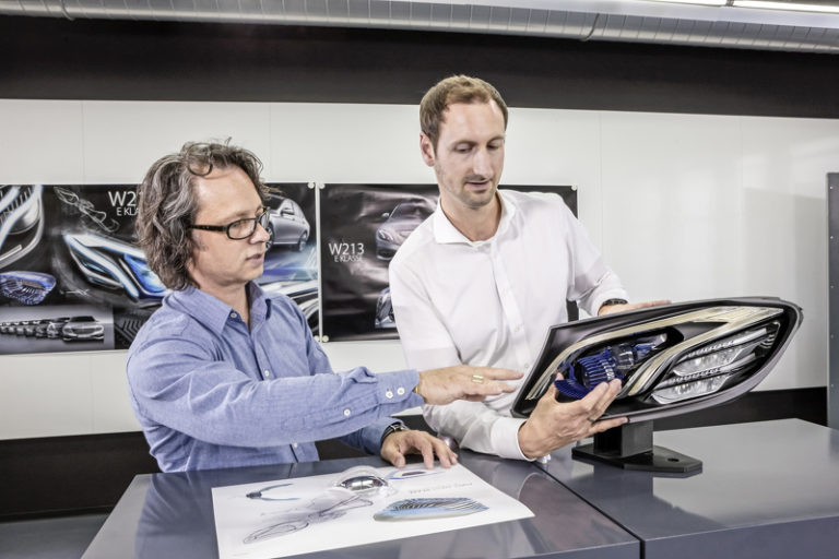 Mercedes comienza a desvelar el exterior del nuevo Clase E