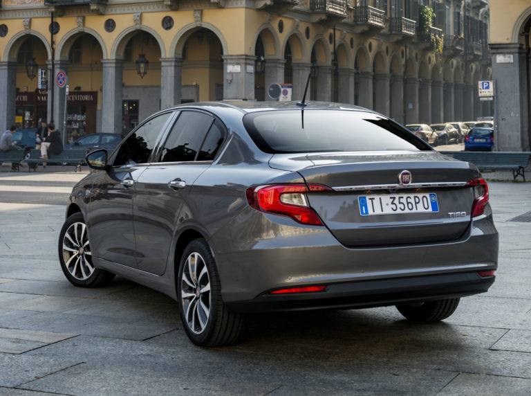 El Fiat Tipo arranca con unos precios muy interesantes: 9.900 euros