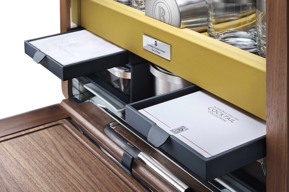 Sólo 31.000 euros: El kit de cócteles para tu Rolls-Royce 2