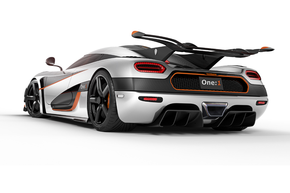 ¿Quieres un Koenigsegg One:1? Vale, pero págalo: 5,5 millones de euros y con 100.000 kilómetros en el odómetro 1