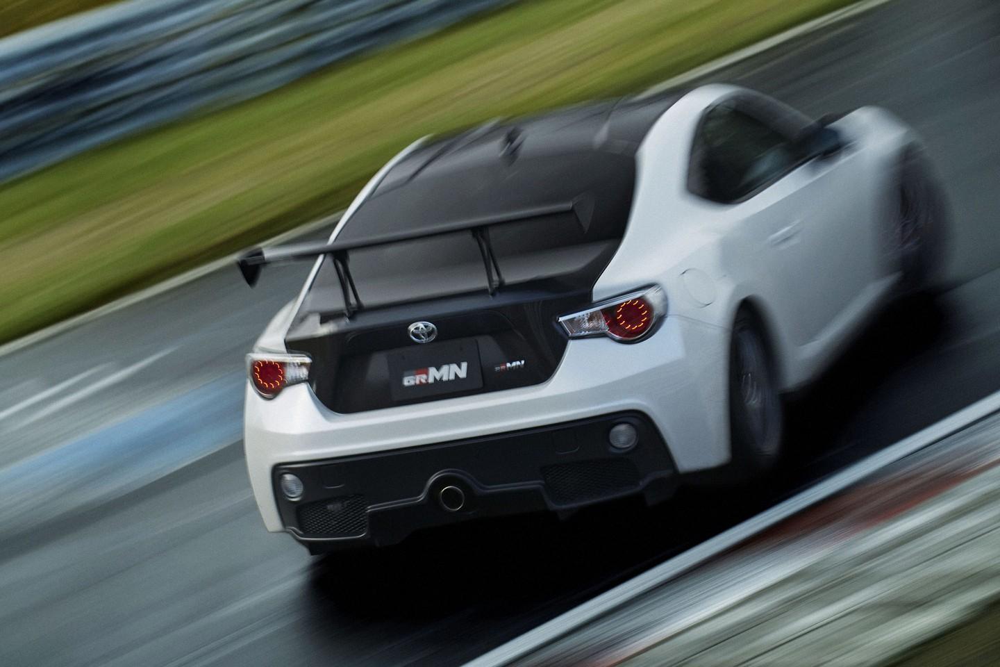 El Toyota GT 86 GRMN gana potencia y pierde algunos kilos: pero sólo para Japón... 1