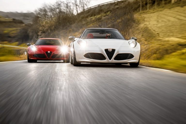 Alfa Romeo 4C y 4C Spider 2016: Ahora con más equipamiento