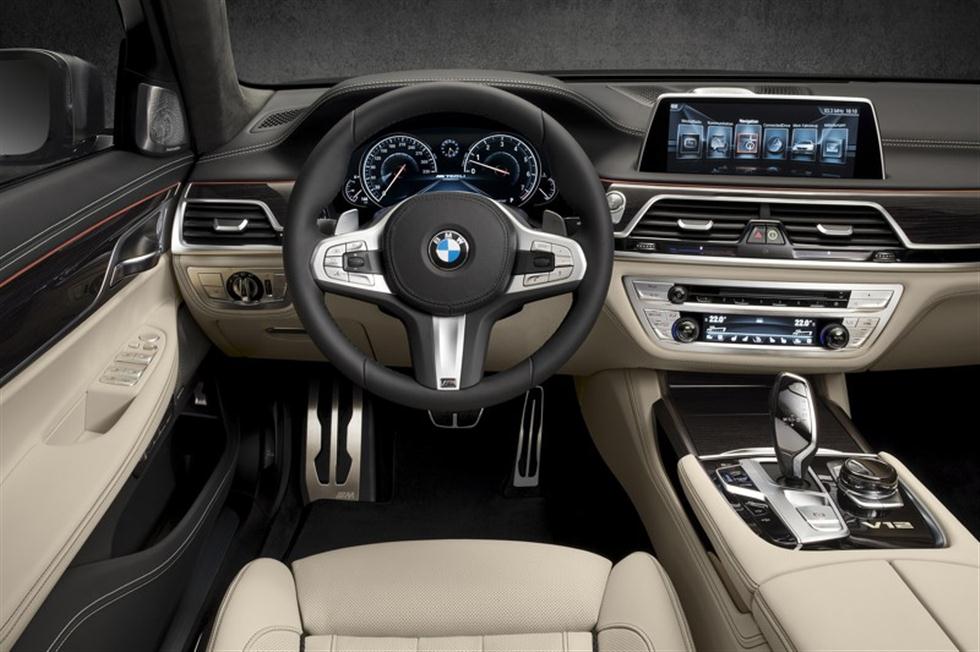 Oficial: BMW Serie 7 M760i xDrive, "el M7" 3