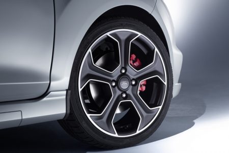 Ford-Fiesta-ST200-5