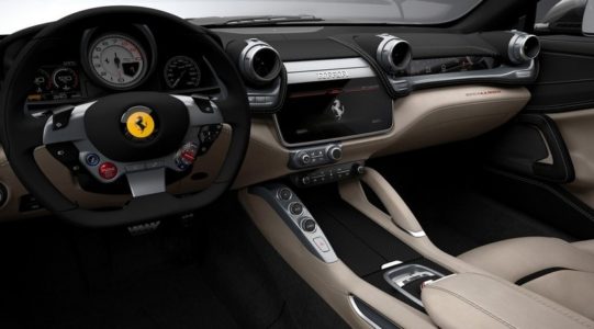 Ferrari GTC4Lusso: El relevo del FF que veremos en el Salón de Ginebra de 2016 3