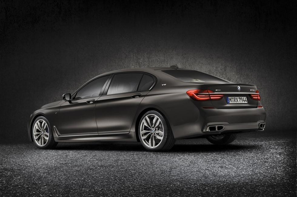 Oficial: BMW Serie 7 M760i xDrive, "el M7" 1