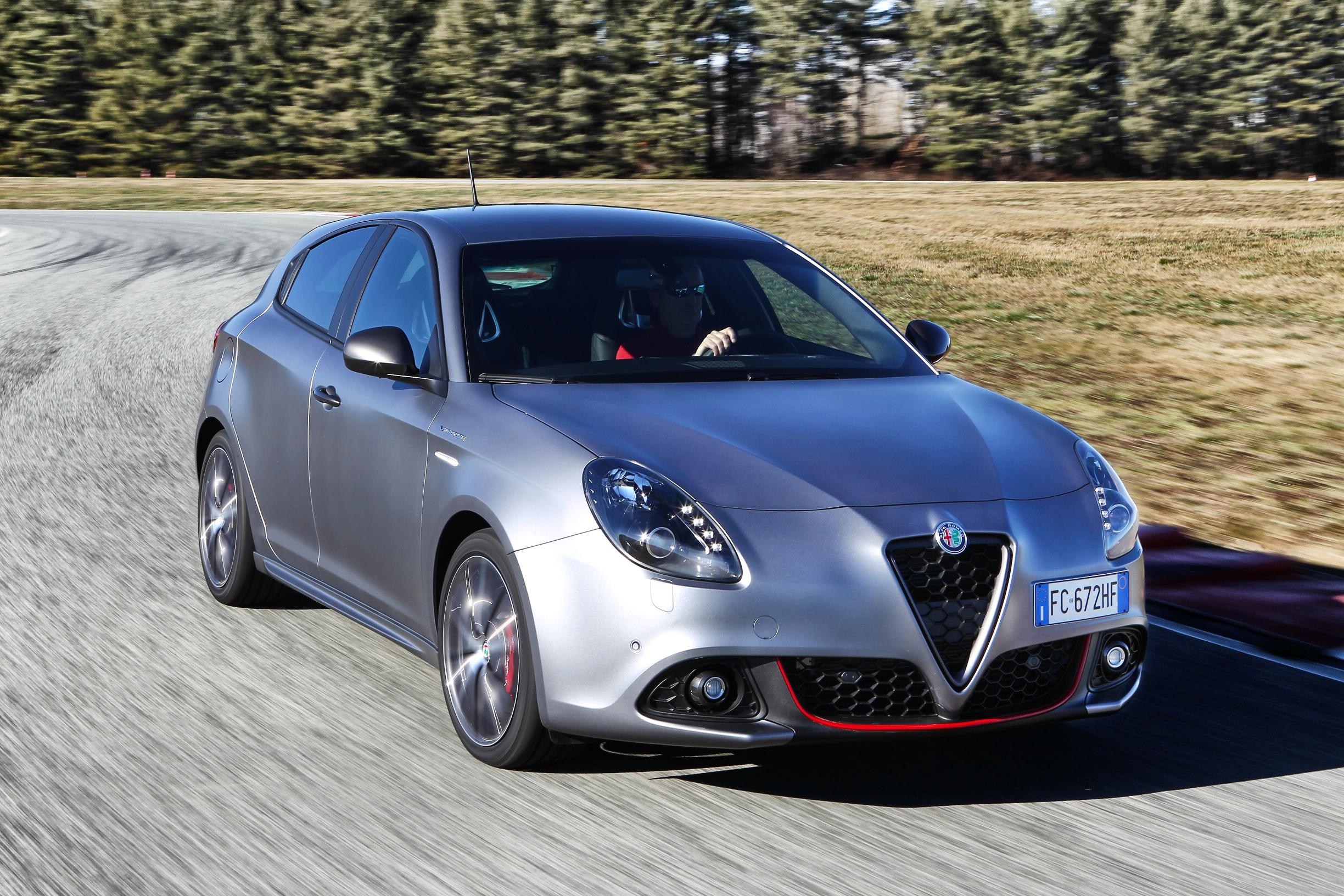 Alfa Romeo Giulietta 2016: Modificaciones estéticas leves y de equipamiento. ¿Qué hay de nuevo? 2