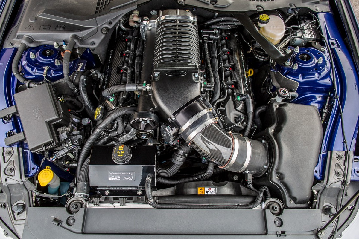 Hennessey Mustang HPE750: Cuando unes potencia y fibra de carbono salen estos resultados 4