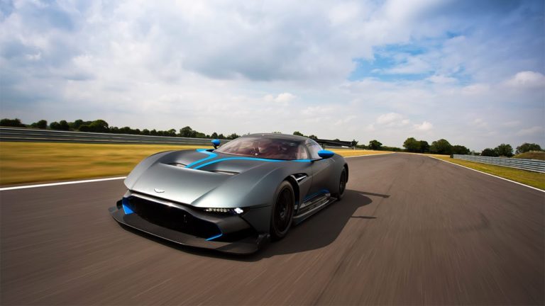 El Aston Martin Vulcan pisará la calle como modelo road-legal