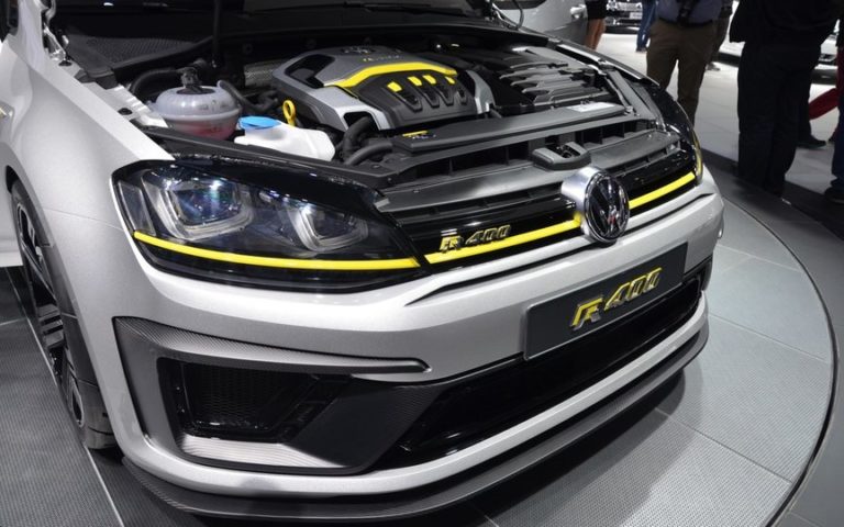 Volkswagen continúa probando el Golf R420: podría llegar en 2019