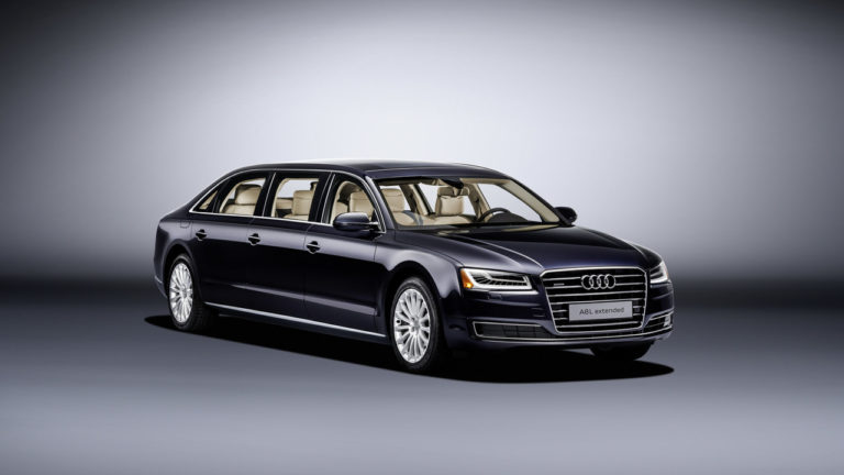 Audi A8 L Extended: Con seis metros de longitud y… ¡seis puertas!