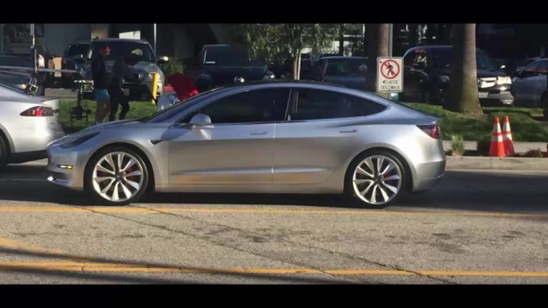 Vídeo: Tesla Model 3, al natural