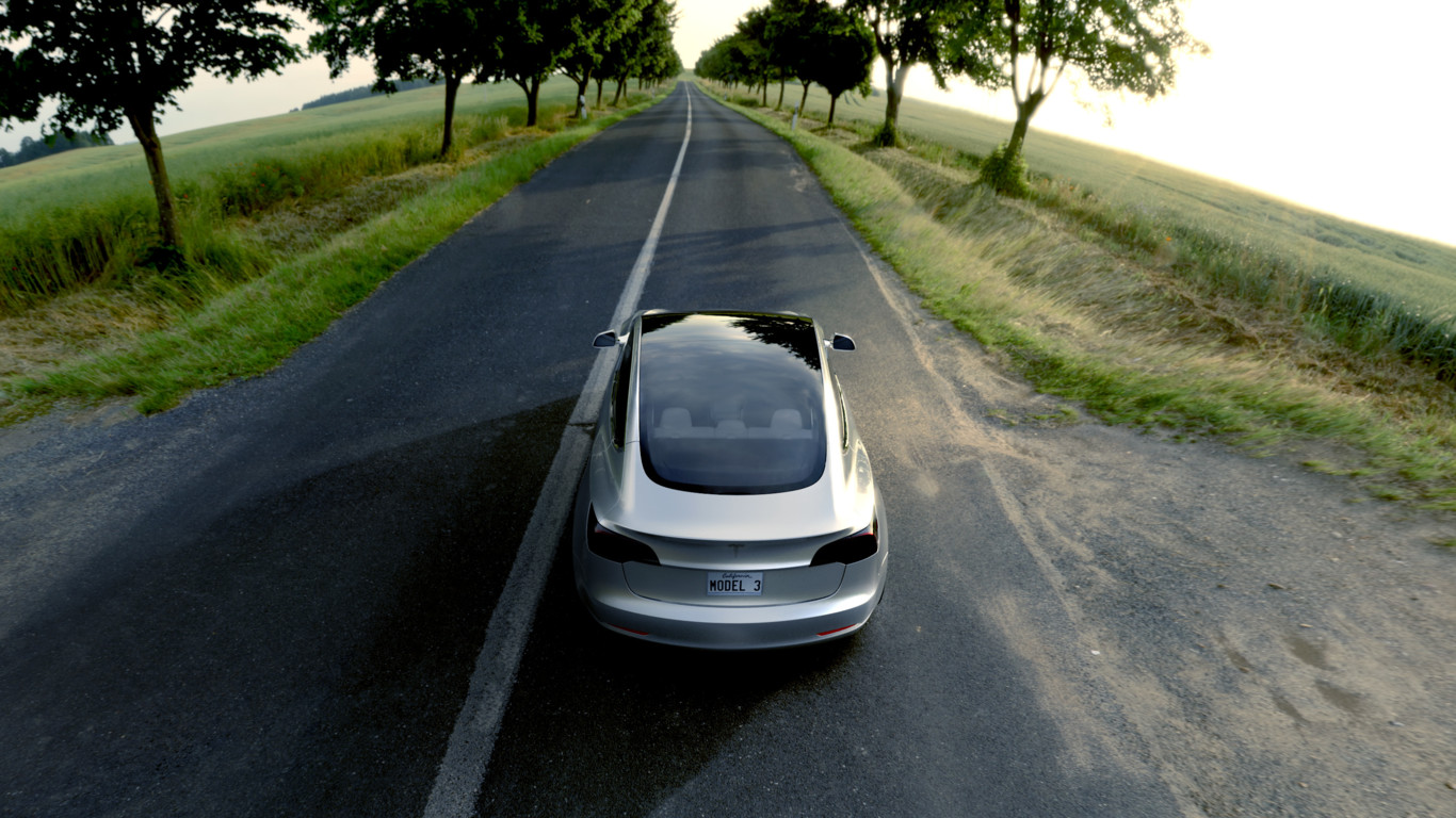 ¡Ya está aquí el Tesla Model 3! El eléctrico de 35.000 dólares y 346 kilómetros de autonomía 2