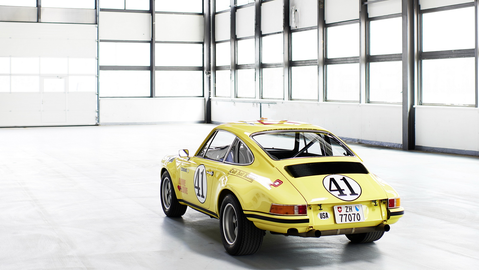 Así estaba este Porsche 911 2.5 S/T y así está ahora tras su restauración 1