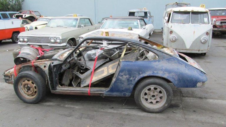 Así estaba este Porsche 911 2.5 S/T y así está ahora tras su restauración