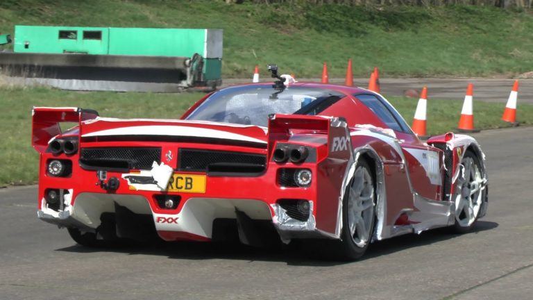 Vídeo: así suena y se mueve el Ferrari FXX «road-legal»