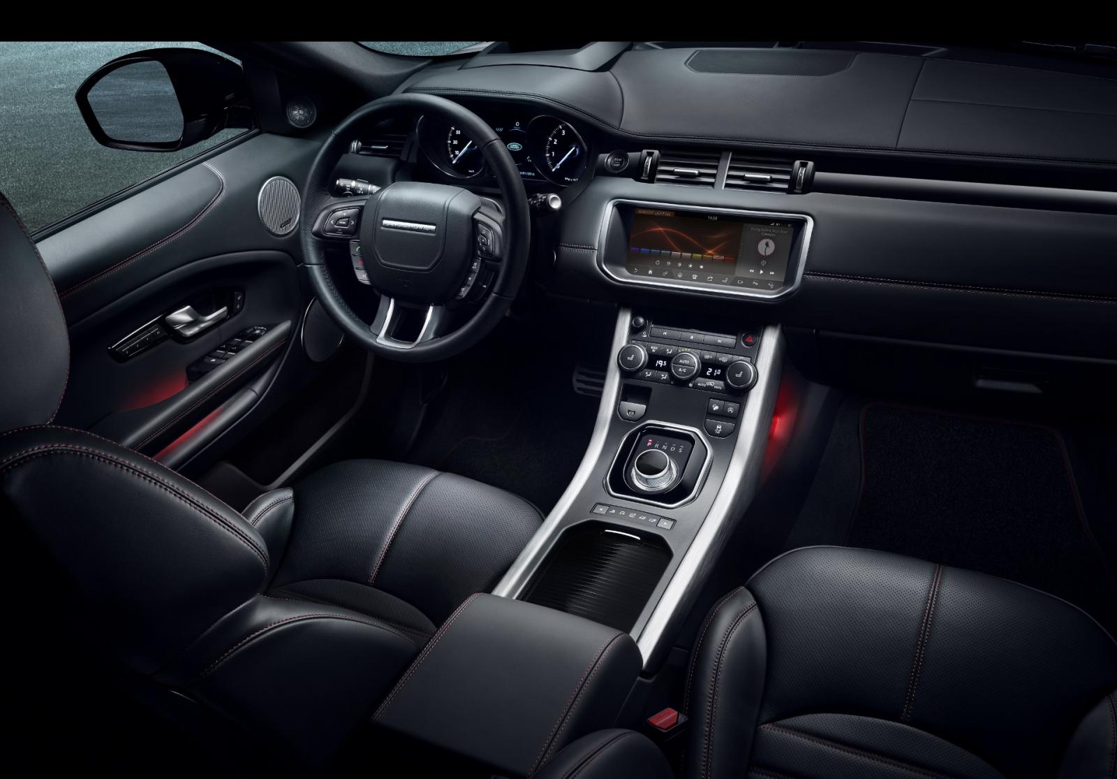 Range Rover Evoque Ember Edition: Negro sobre rojo 6