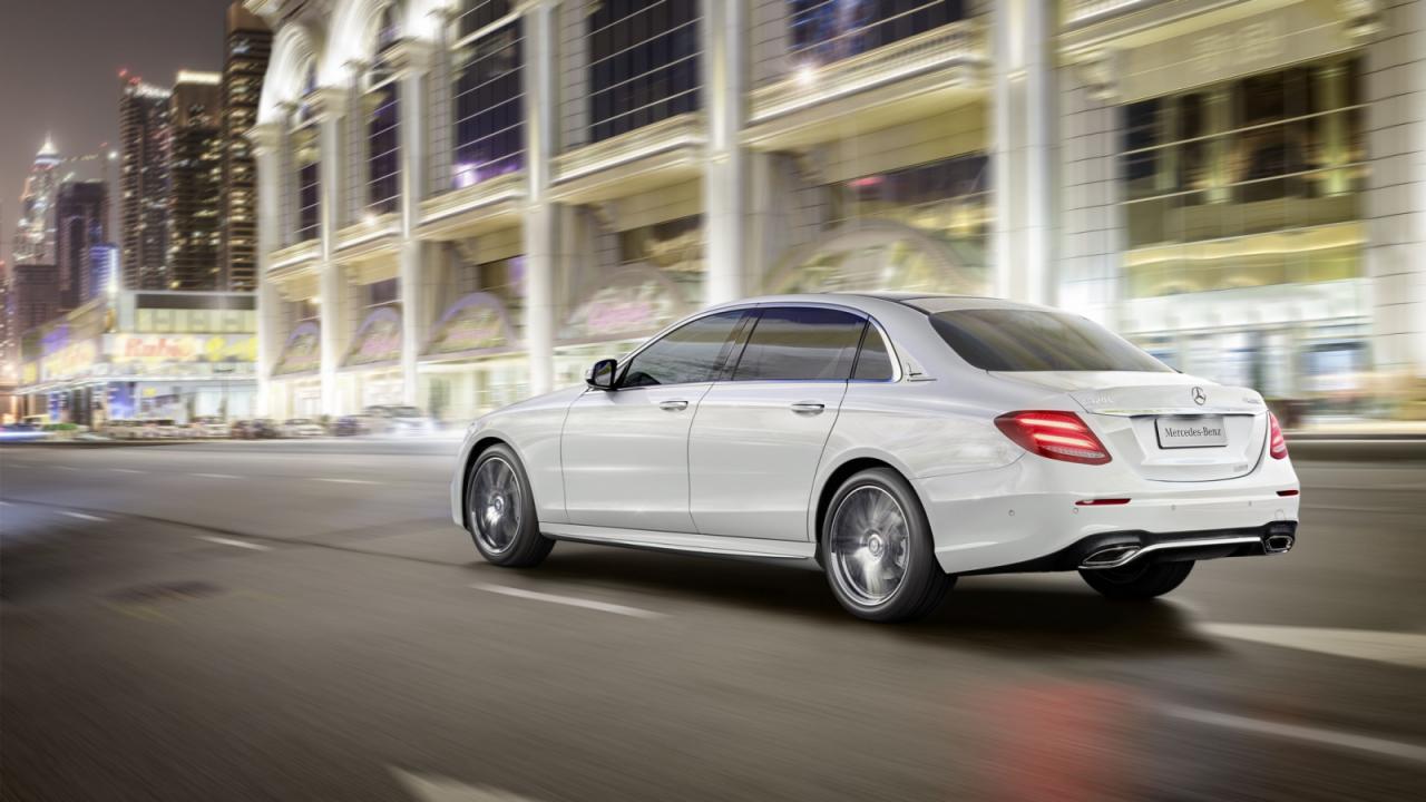 Mercedes Clase E Limusina, solo para China 1