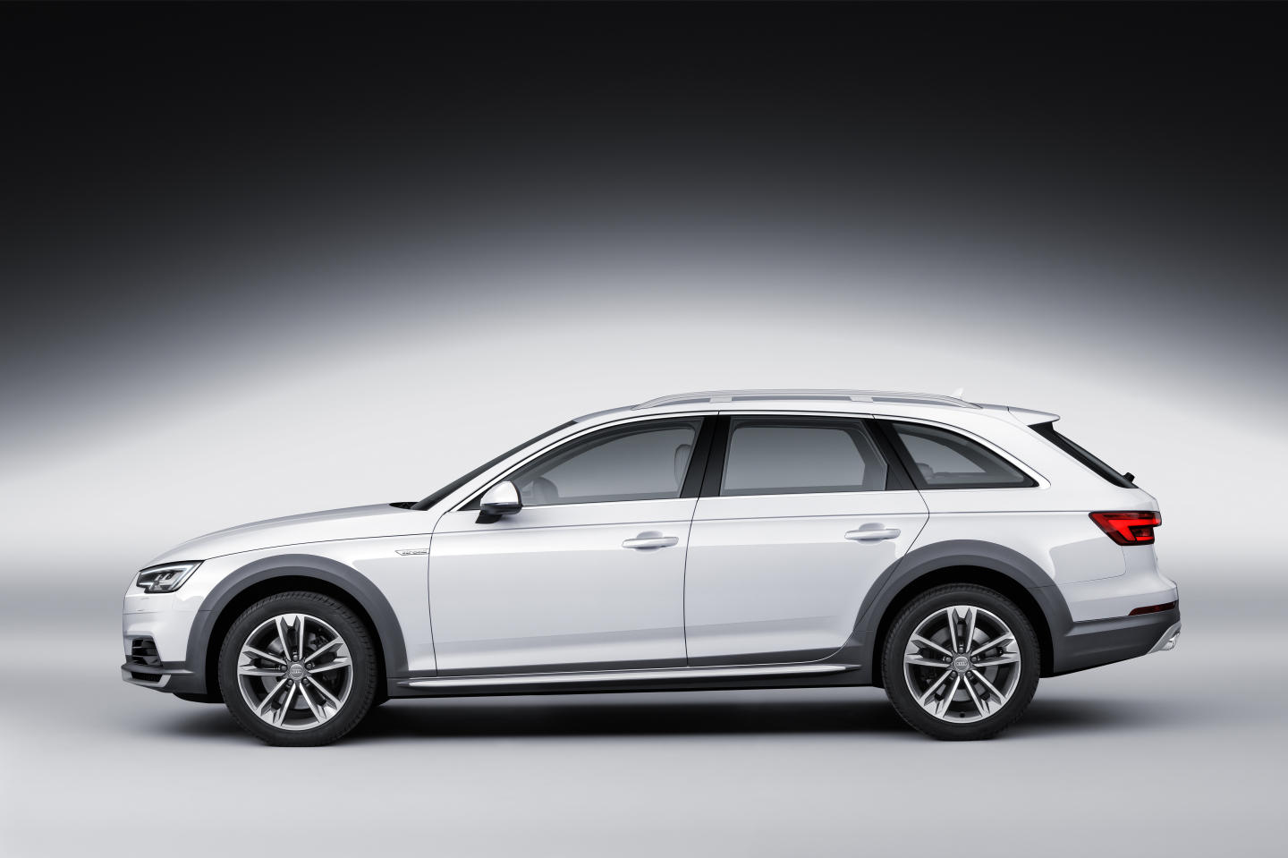 Audi A4 Allroad 2016: El A4 más campero desde los 45.330 euros... 1