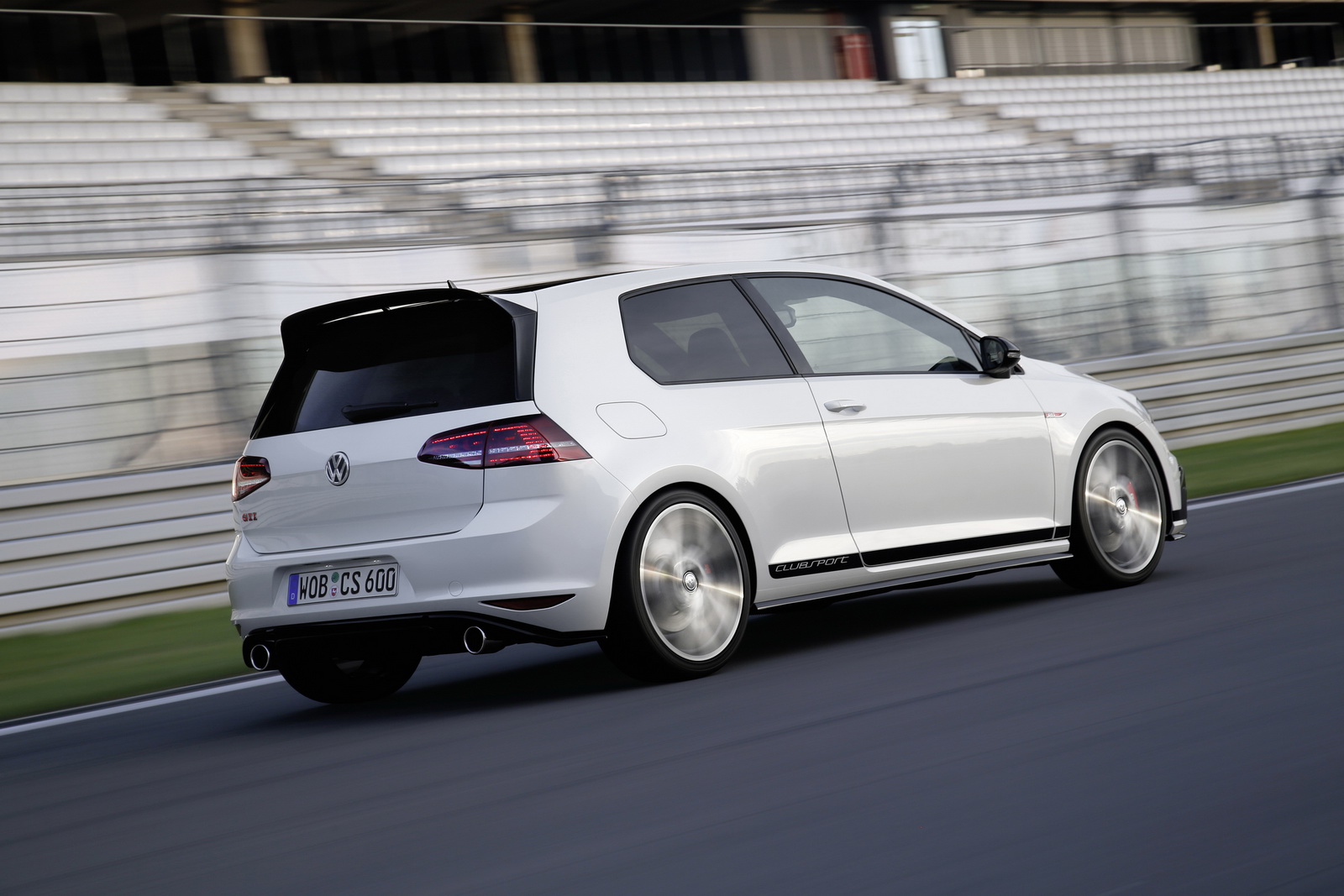 Volkswagen Golf GTI Clubsport S: 310 CV para atacar Nürburgring 1