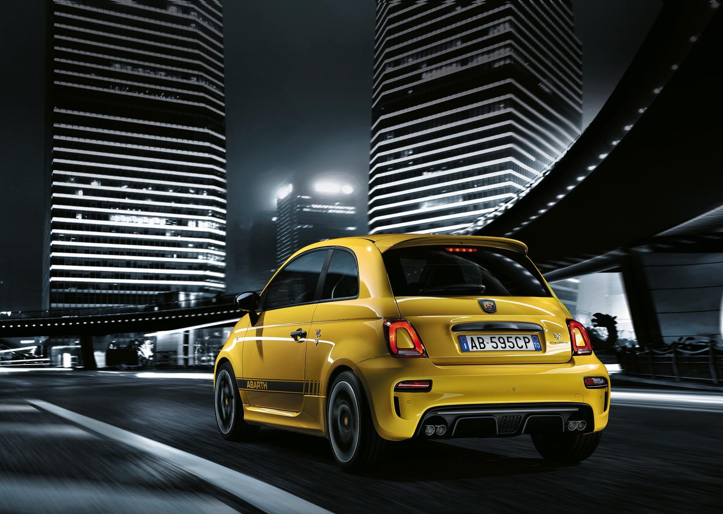 Abarth 595 2016: El escorpión es ahora más venenoso 2