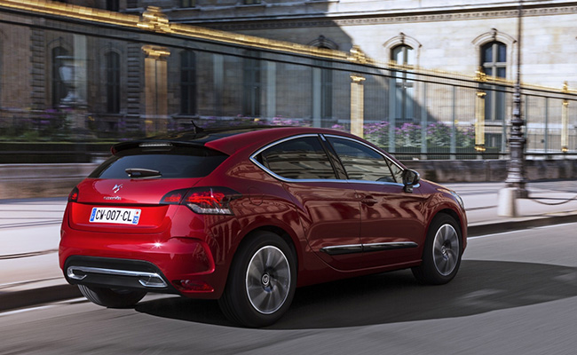 El DS4, ya disponible con el motor BlueHDI 100 2