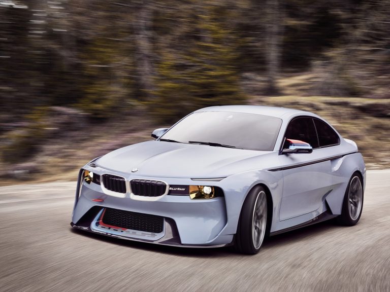 BMW 2002 Hommage Concept: Así es la reinterpretación moderna del 2002