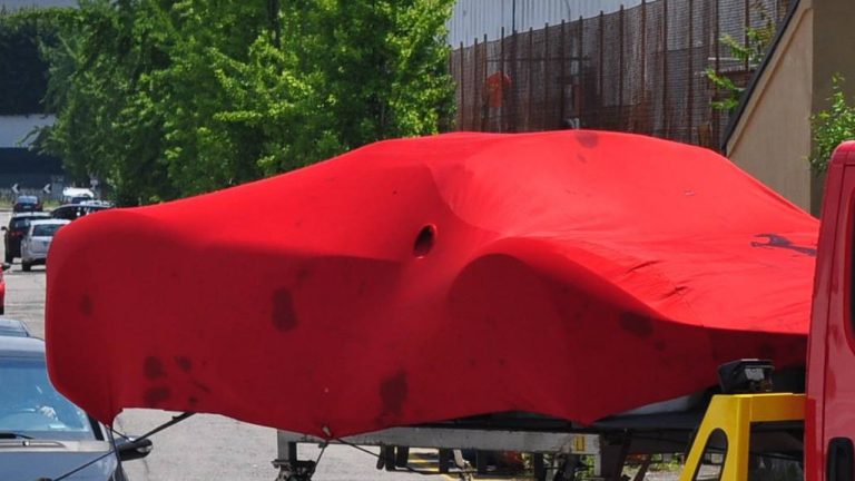 ¿Cazado? LaFerrari Spider, el descapotable italiano más rápido de la historia